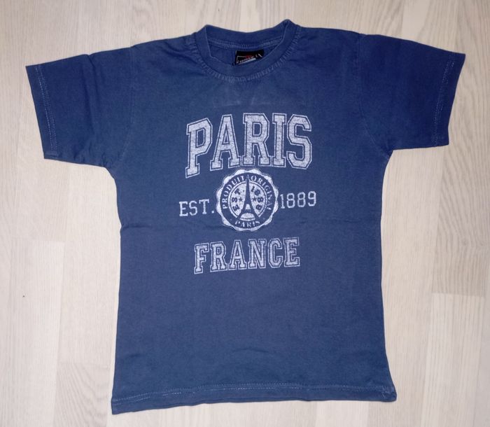 Tee-shirt bleu jeans Paris
T. 8 ans