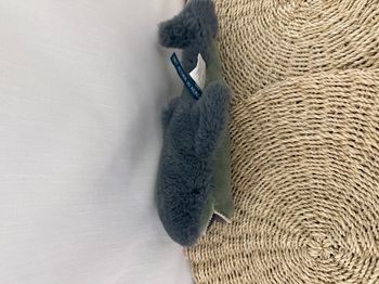 Moulin Roty Peluche Petit Requin Tout Autour du Monde