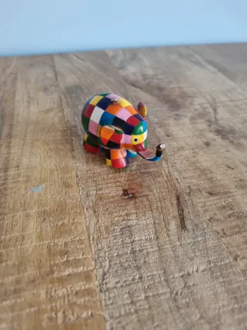 Figurine éléphant elmer plastoy