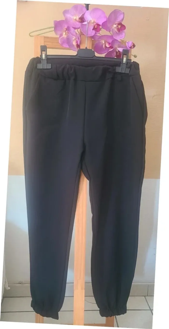 Pantalon noir taille M