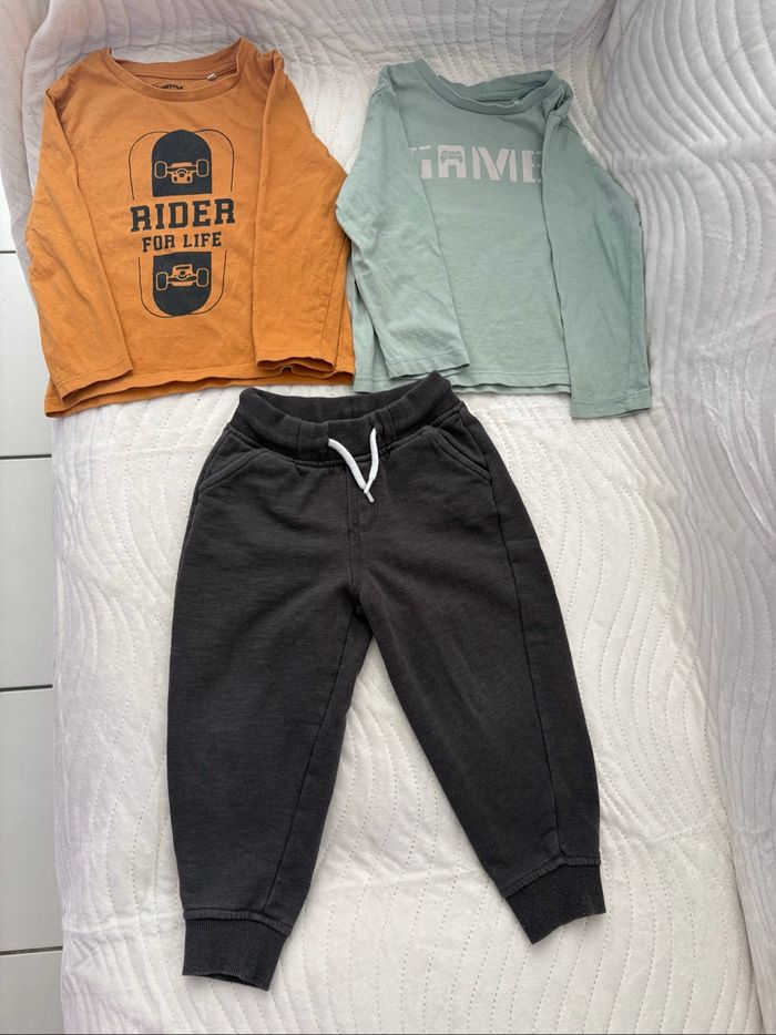 Lot de vêtements garçon taille 3 ans - photo numéro 3