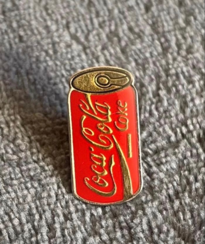 Pin's canette Coca-Cola