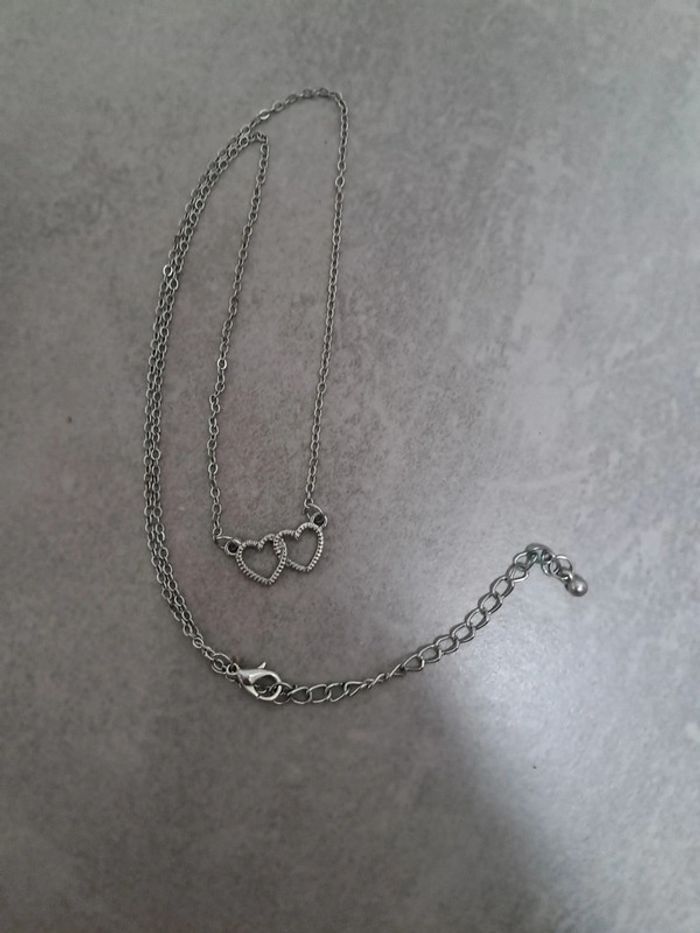 Collier cœurs entrelacés