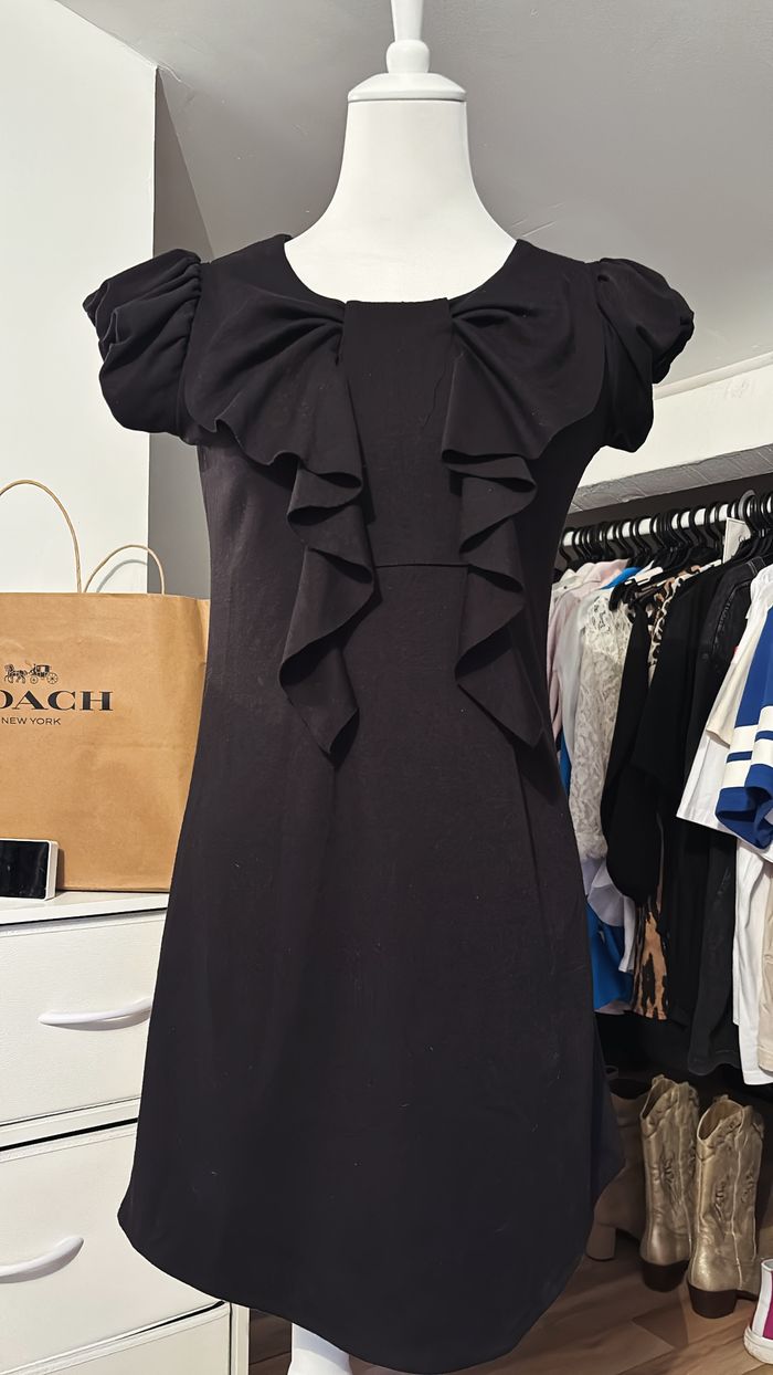 Robe noire à volants J&L Paris T36