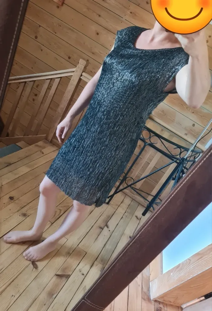 ● Taille M / 38 ● Robe argentée - photo numéro 2