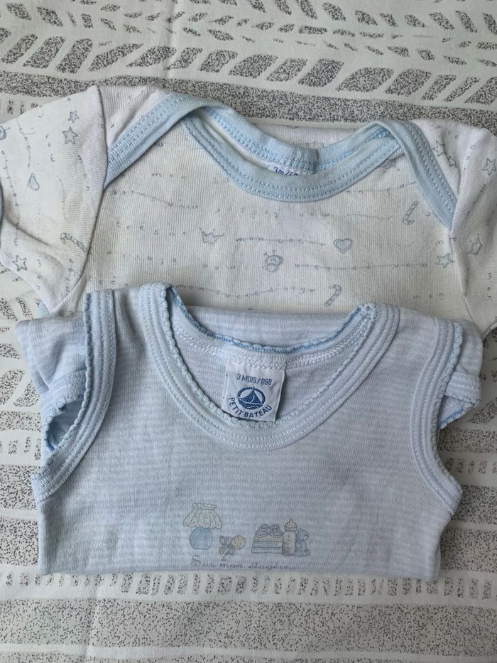 Lot bodies 3 mois - photo numéro 6