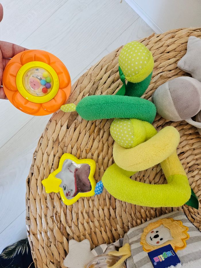 Lot jouets bébé - photo numéro 4