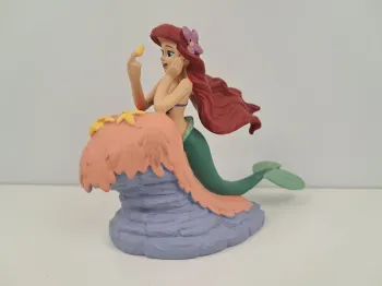 Figurine Ariel dans La Petite Sirène de Walt Disney