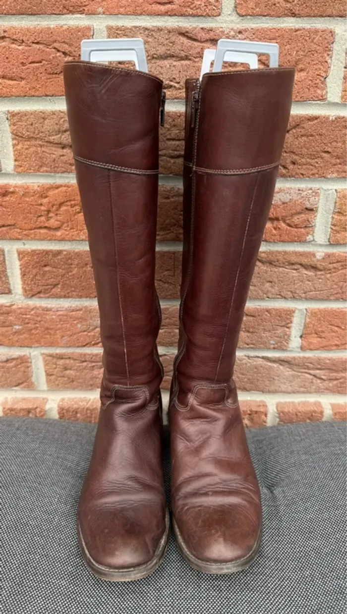 Botte en vrai cuir taille 36