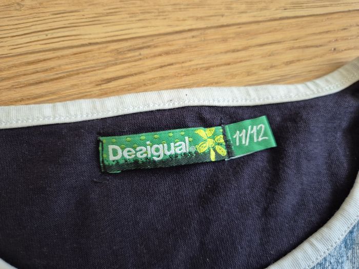 Tshirt original Desigual avec poche 11 - 12 ans, très bon état - photo numéro 3
