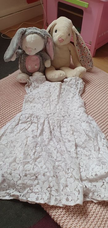 Magnifique robe blanche en dentelle