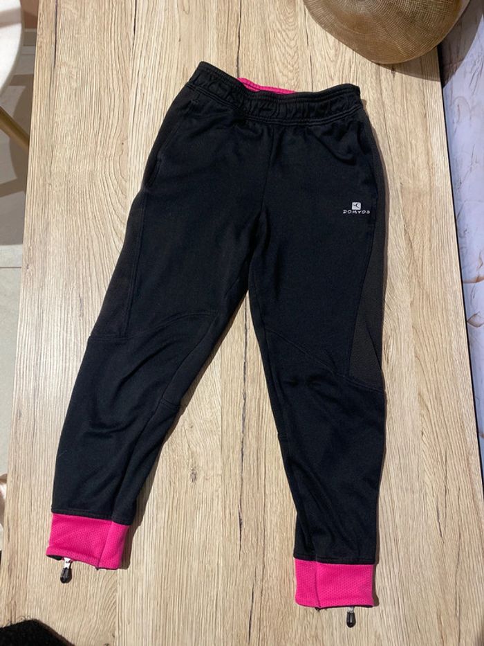 Jogging noir et rose