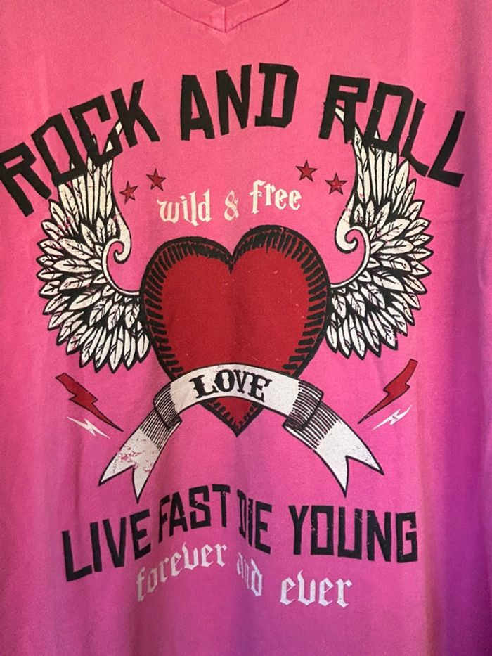 T-shirt col v rock and roll taille unique - photo numéro 2