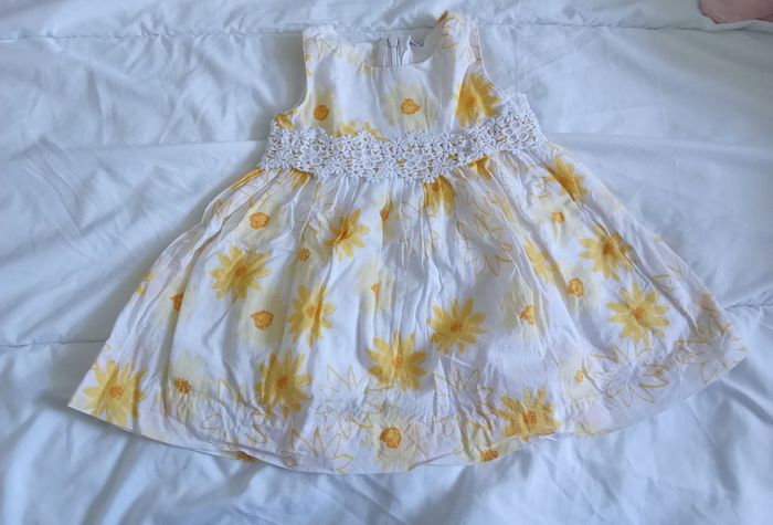 Robe fleurie 6 mois - photo numéro 1