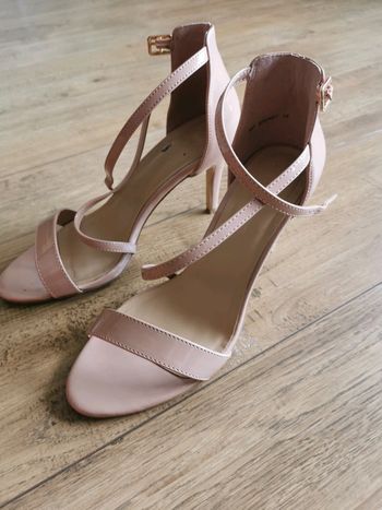 Sandales nudes talons