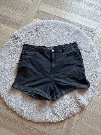 Short en jeans