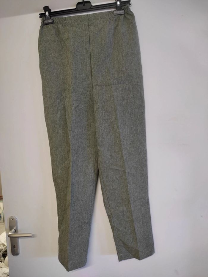 Pantalon kaki neuf