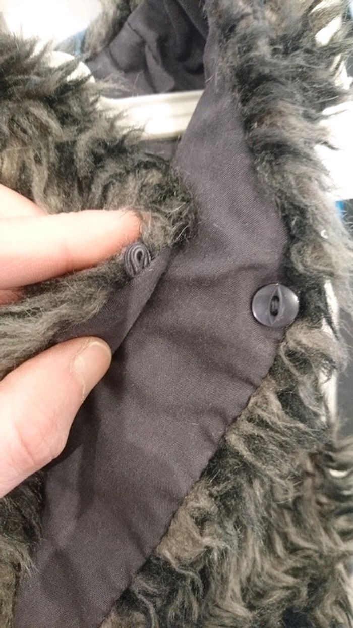 Gilet sans manches en fourrure - photo numéro 2