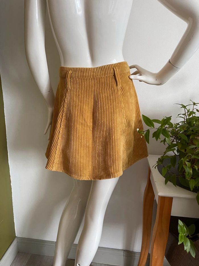 jupe ~ bershka ~ taille S - photo numéro 3