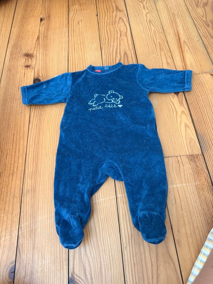 Lot 4 pyjamas 1 mois - photo numéro 2
