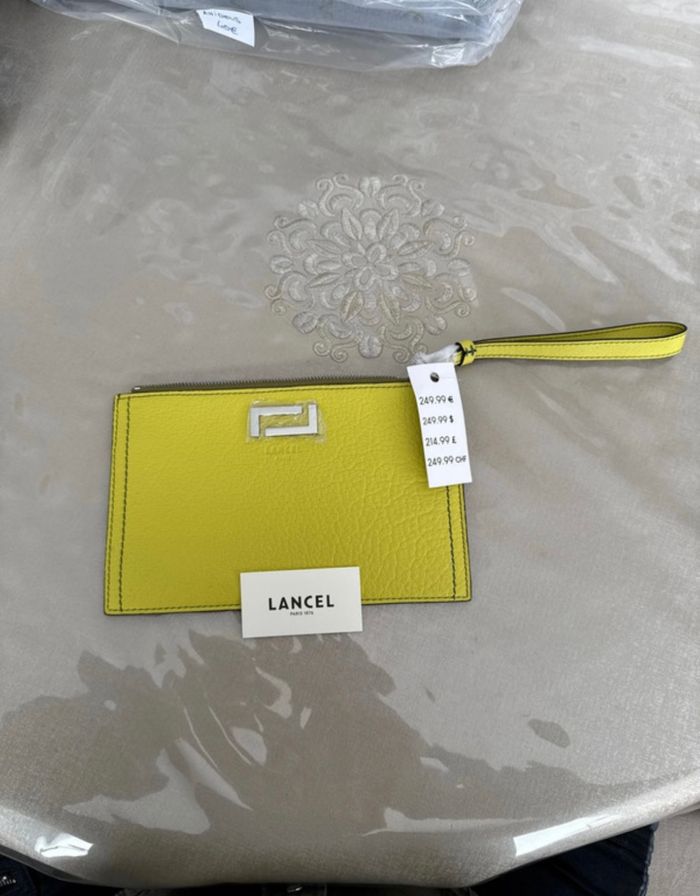 Sacoche Zippe LANCEL