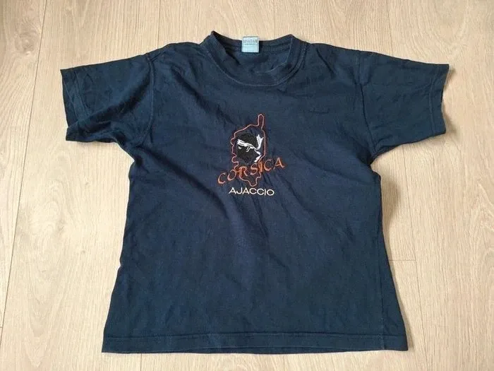 Tee shirt bleu marine Corse 8 ans