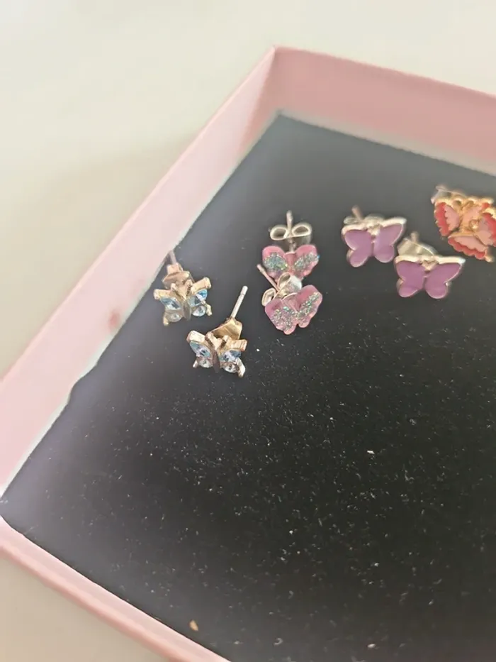 Lot de 4 boucles d'oreilles Papillon Claire's - photo numéro 2