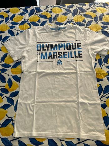 T-shirt om