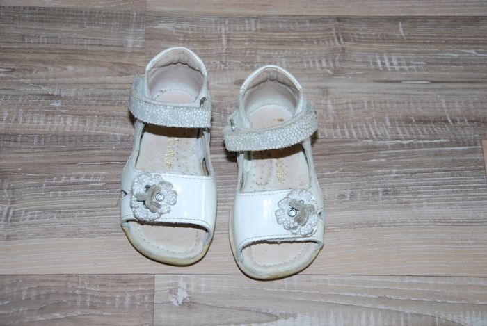 chaussures sandales été bébé fille babybotte 19