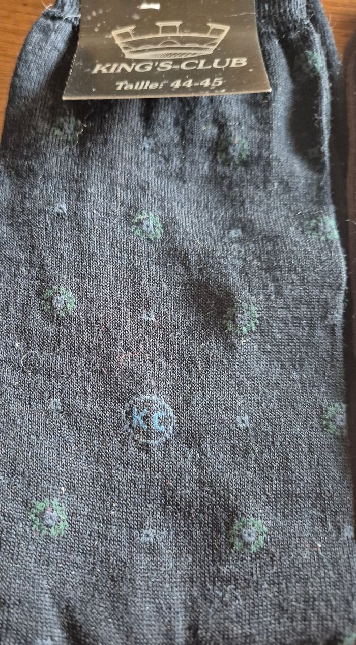 Lot 3 paires de  chaussettes  pointure 44-45 - photo numéro 3