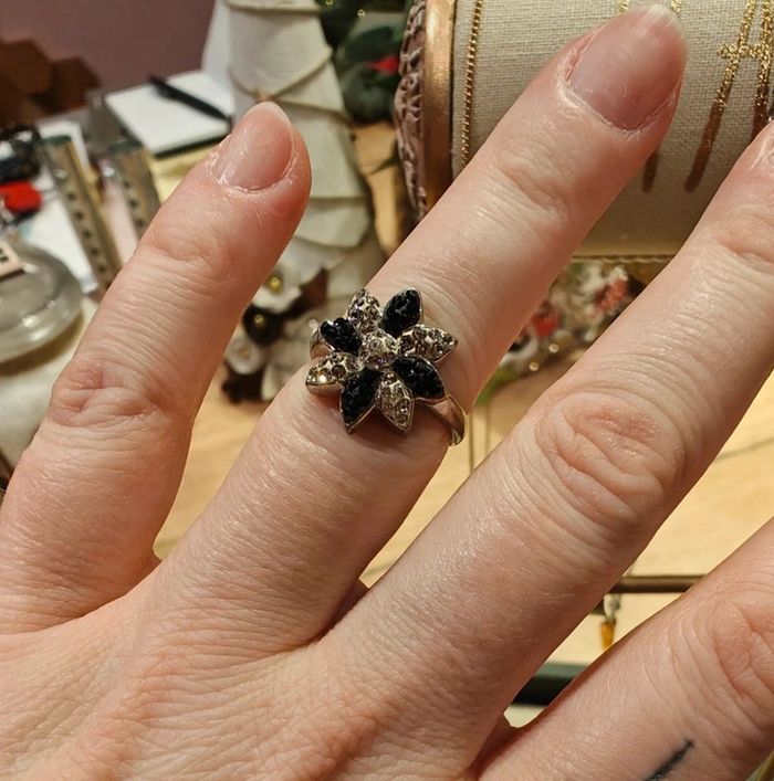 Bague fantaisie fleurs - photo numéro 5