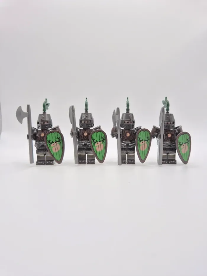 Figurines type lego 4 soldats chevaliers Du Cerf