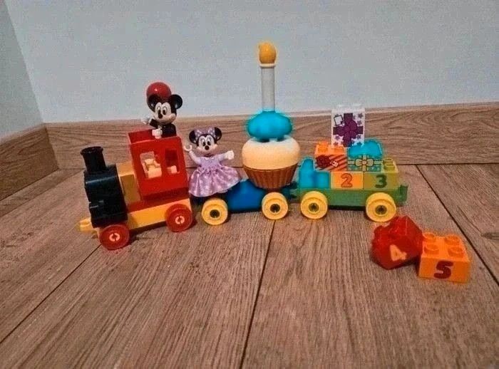 Lego Duplo 10597 La parade d'anniversaire de Mickey et Minnie
