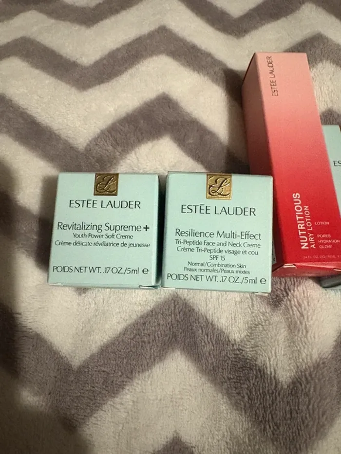 Lot de 5 produits Estee Lauder, format voyage - photo numéro 2