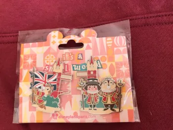 Pin’s « It’s a small word » tic et tac OE