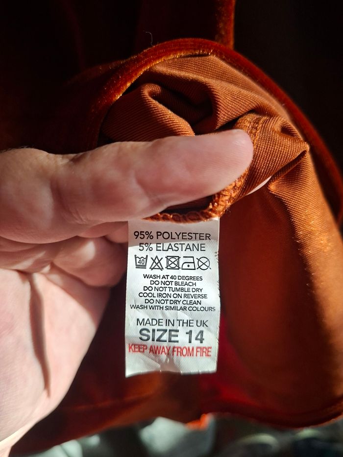 Robe en velours cuivré orange - photo numéro 3