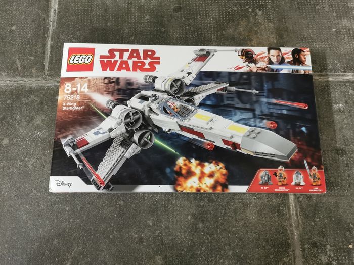 Lego Star Wars 75218 Chasseur stellaire X-Wing Starfighter