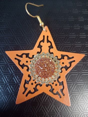 Boucles d'oreilles fantaisie Orange et dorée tbe