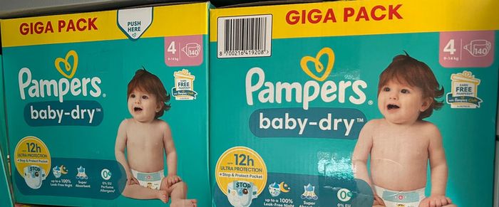 Couches Pampers taille 4 (280couches)