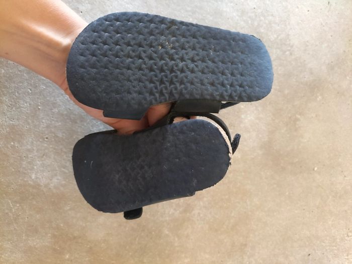 Sandales taille 25 - photo numéro 3