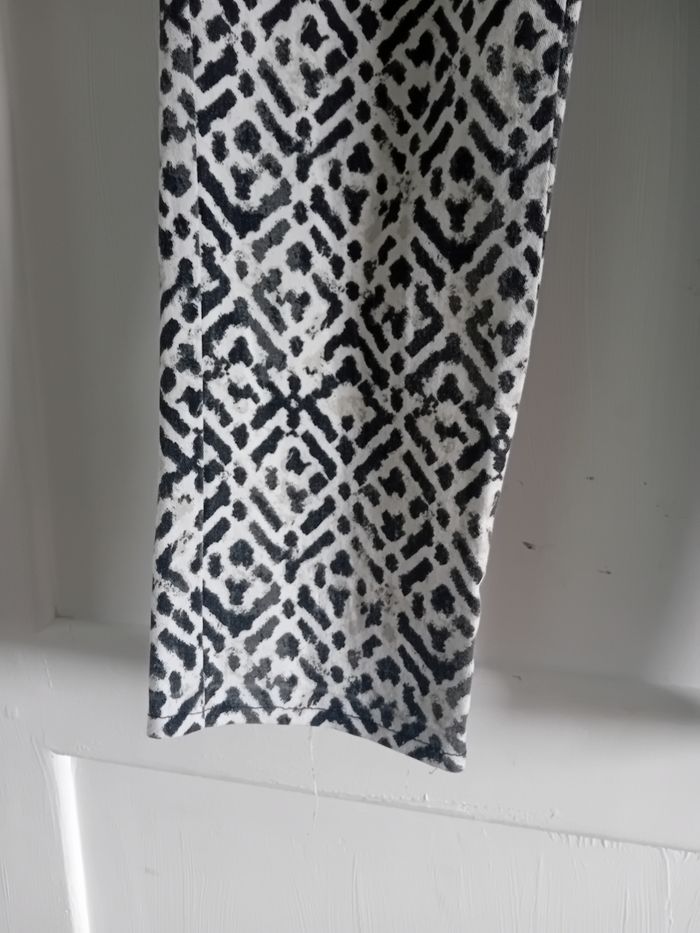 Pantalon imprimé noir et blanc - photo numéro 3