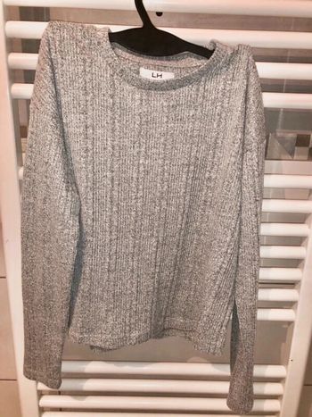 Pull léger taille XS de marque LH en parfait état à 5 euros