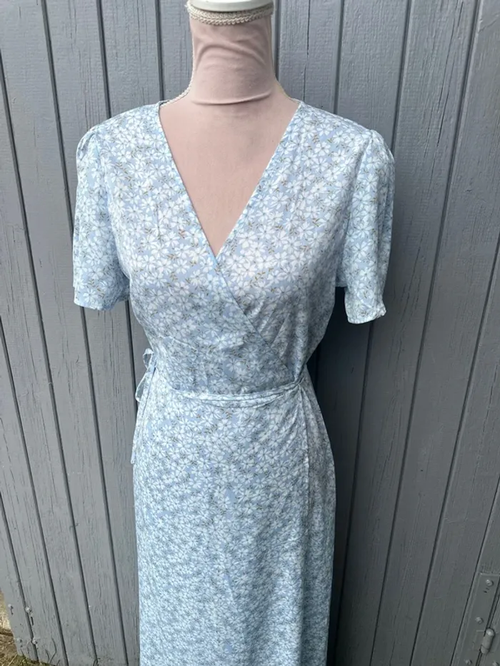 Robe longue été légère fluide bleu claire fleurie manches courtes 38/M - photo numéro 2