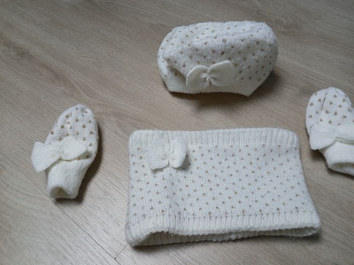 Ensemble bonnet tour de cou + moufle