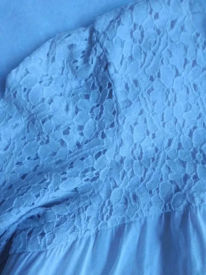 Blouse blanche avec dentelle - photo numéro 3