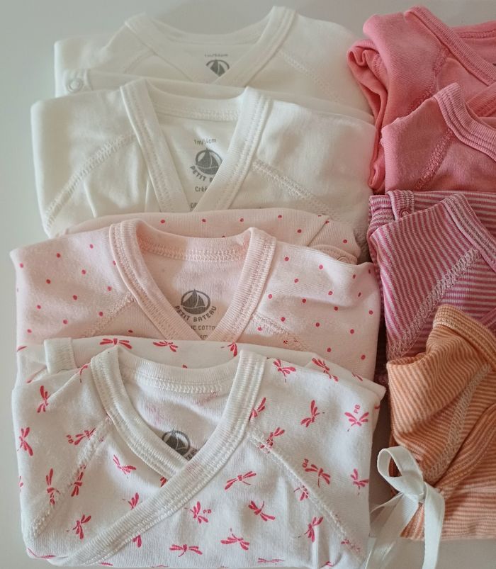 Lot de 10 bodies Petit bateau - photo numéro 2