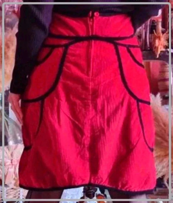 Jupe velour taille 42 marque Coline - photo numéro 3
