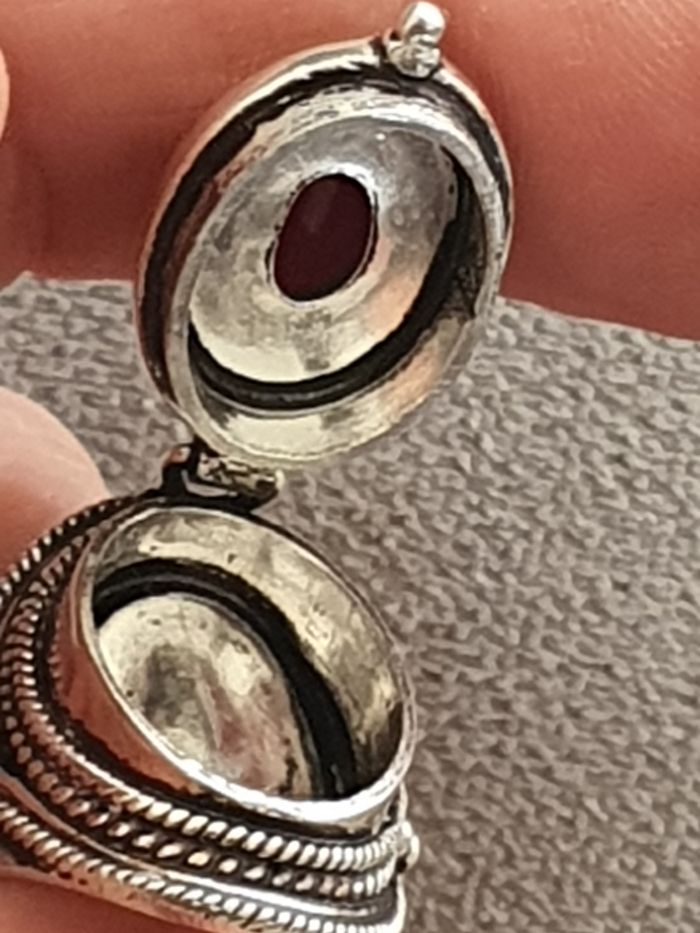 Bague poison rubis en argent vintage - photo numéro 3