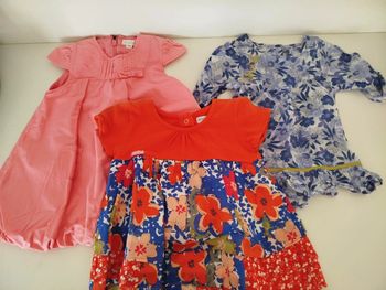 Lot de 3 vêtements fille 6 mois – colorées et fleuries