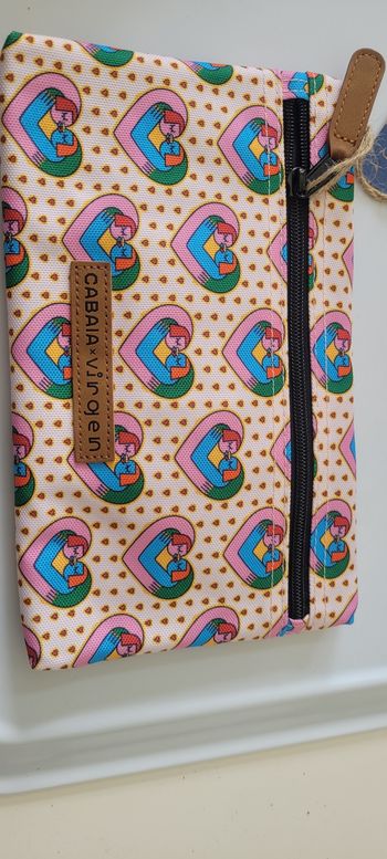 Pochette cabaia édition limitée virgen